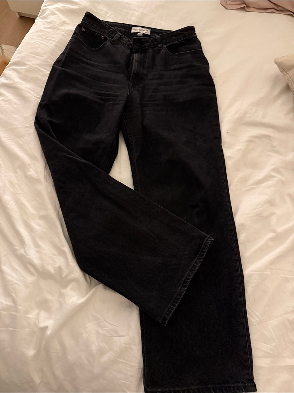 Abercrombie & Fitch The 90’s Relaxed High Rise Curve Love